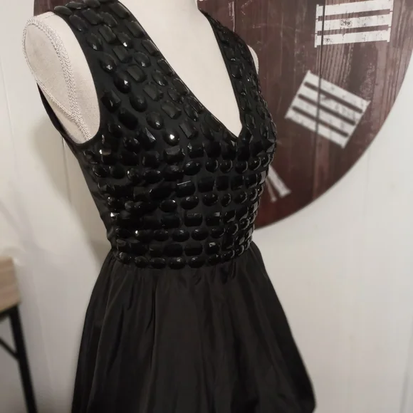 GiGi Florence Black Dress - Picture 2 of 9